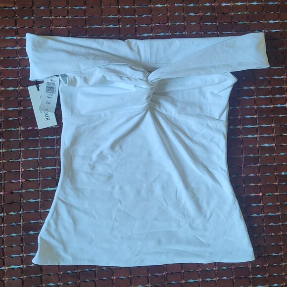 Aritzia Contour Twist Off-Shoulder Top Small - Picture 4 of 6
